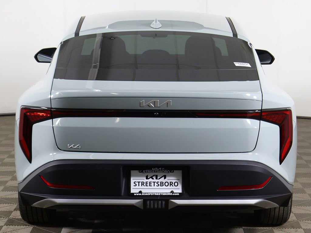 Used 2025 Kia K4 LXS image 11