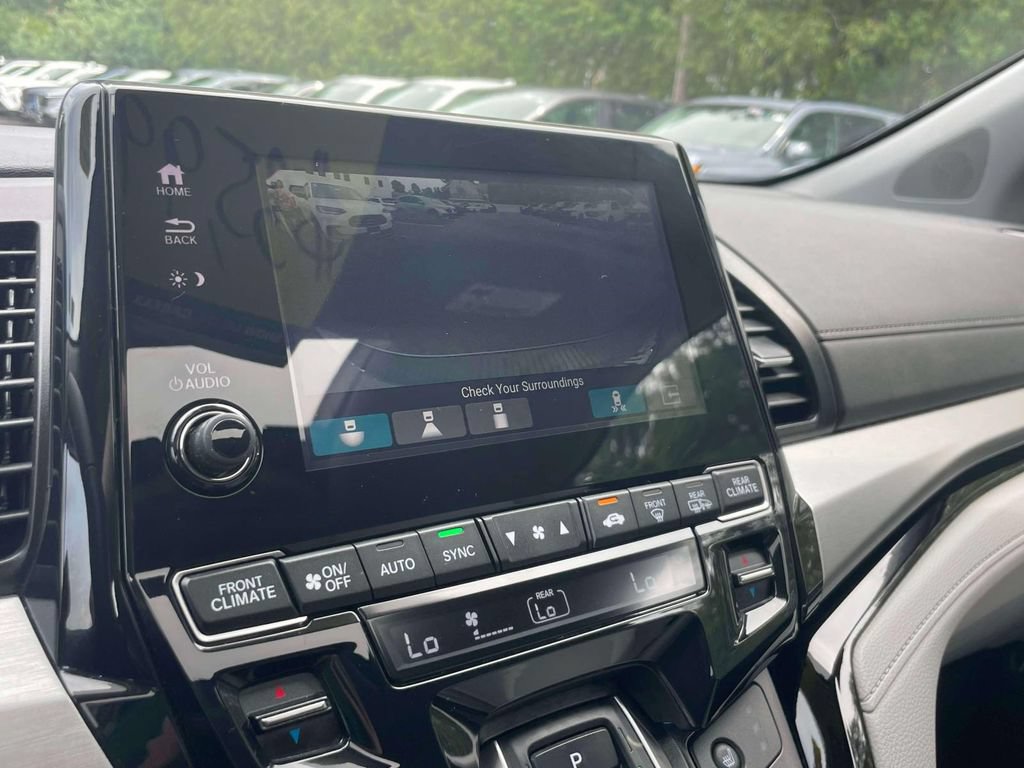 Used 2023 Honda Odyssey Touring image 30