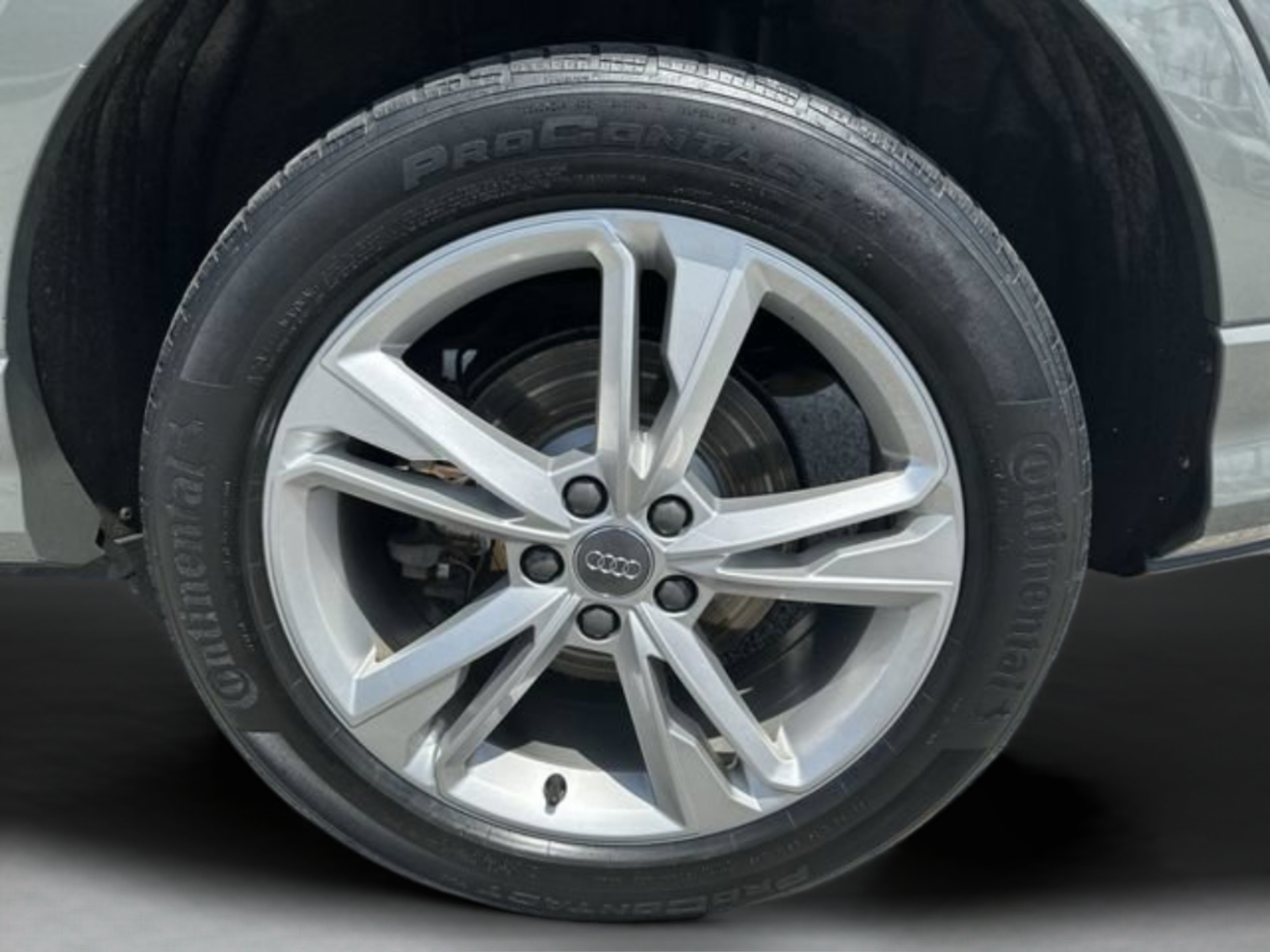 Used 2019 Audi Q3 2.0T Prestige AWD/4WD image 31