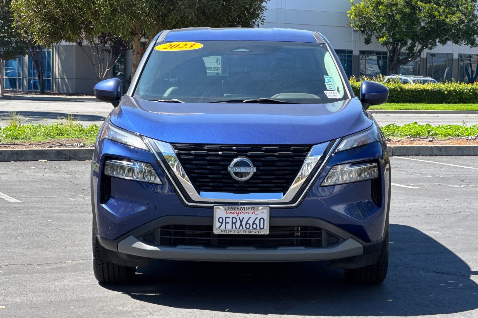 Certified 2023 Nissan Rogue SV image 9