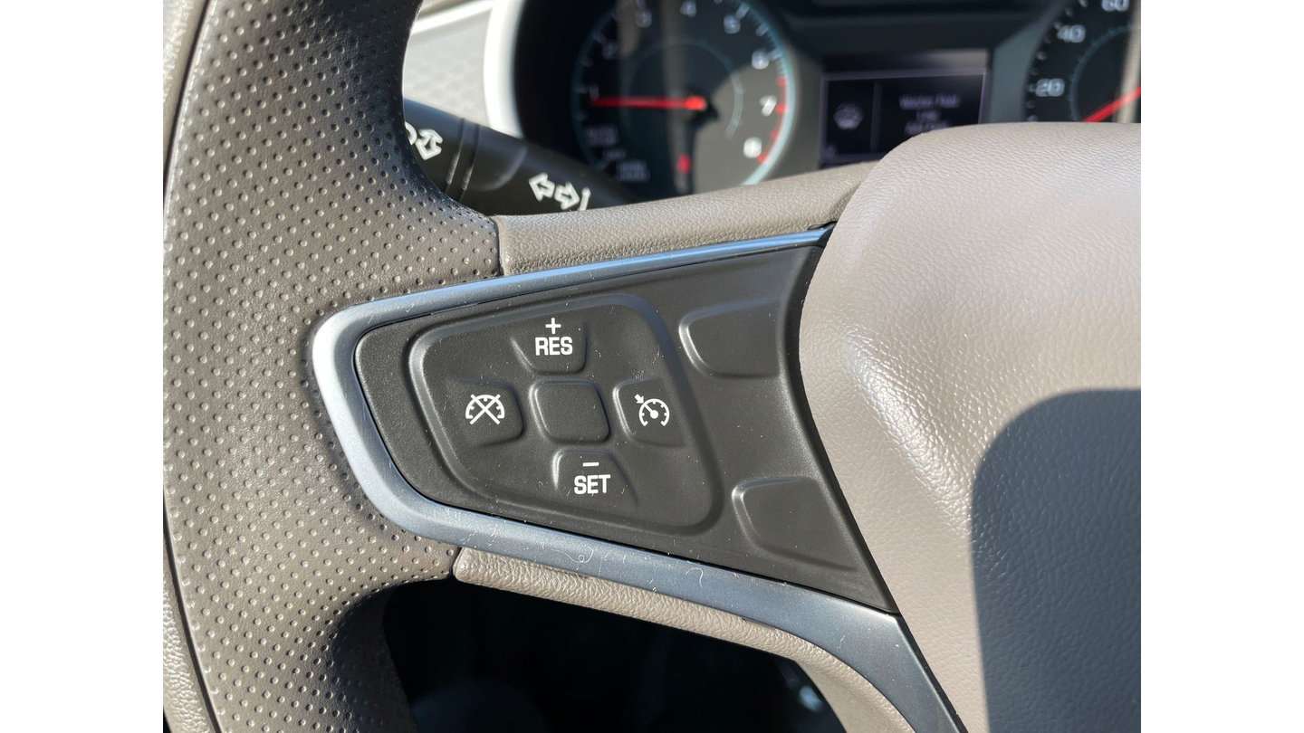 Used 2022 Chevrolet Malibu LT FWD image 24