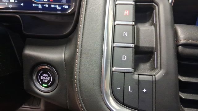 Used 2022 Chevrolet Suburban High Country image 29