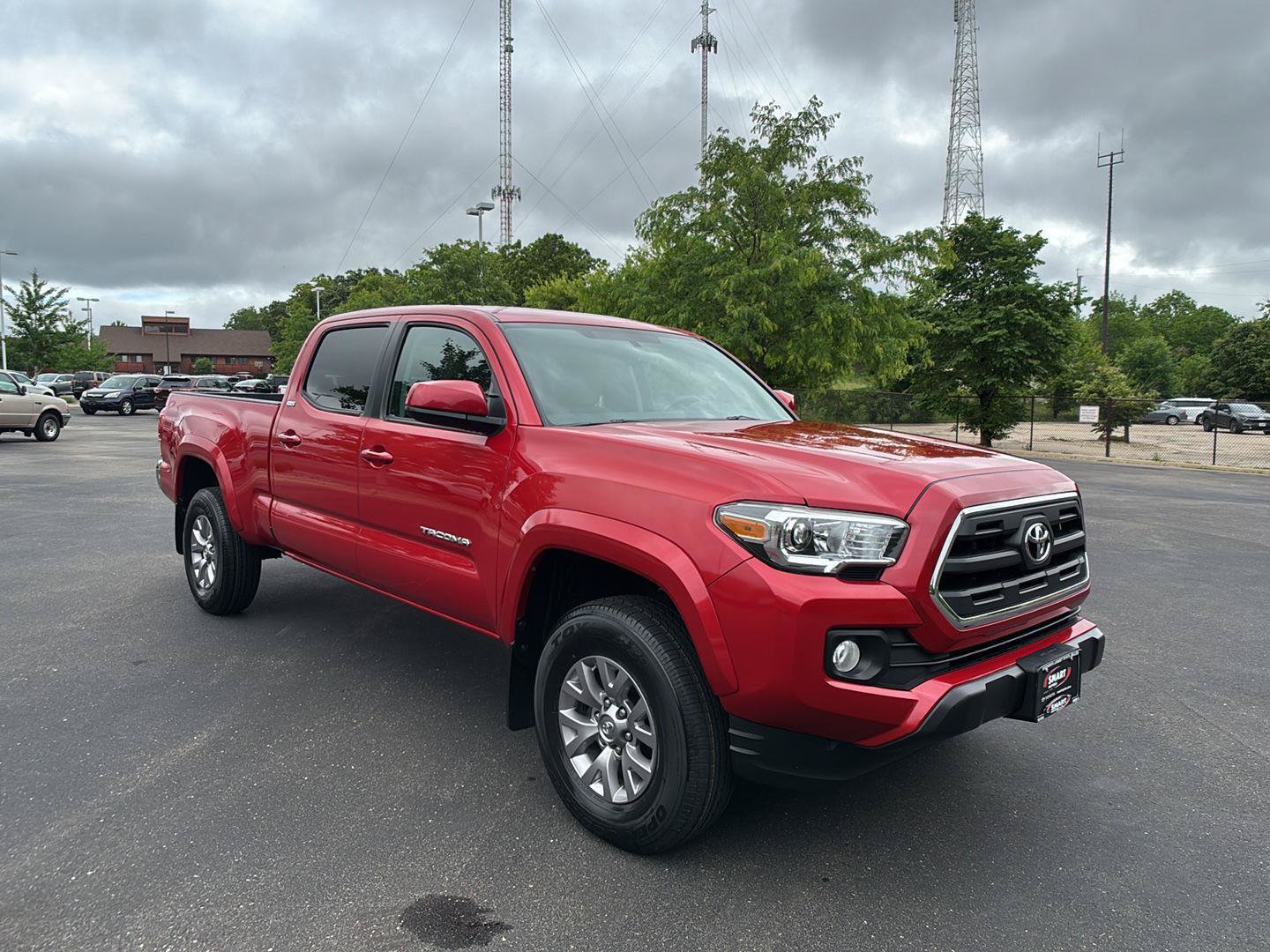 Used 2016 Toyota Tacoma SR5 w/ SR5 Appearance Package (SN) AWD/4WD image 9