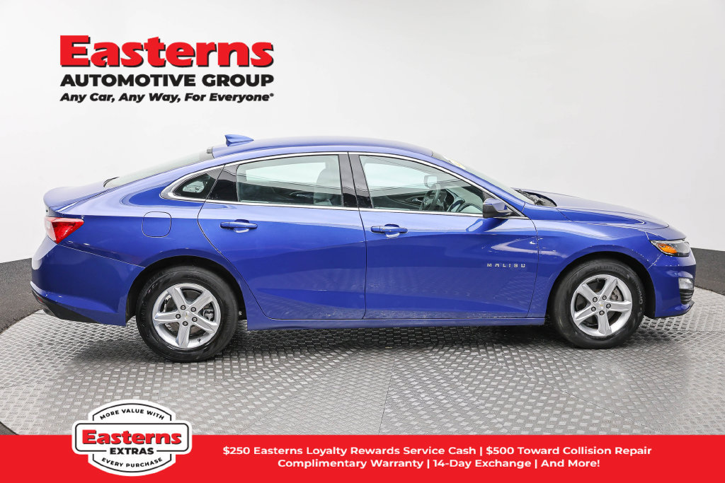 Used 2023 Chevrolet Malibu LT FWD image 5