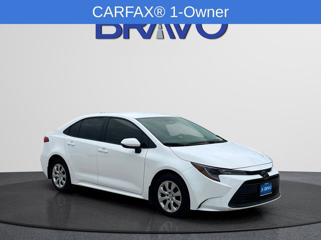Used 2026 Toyota Corolla LE FWD image 3