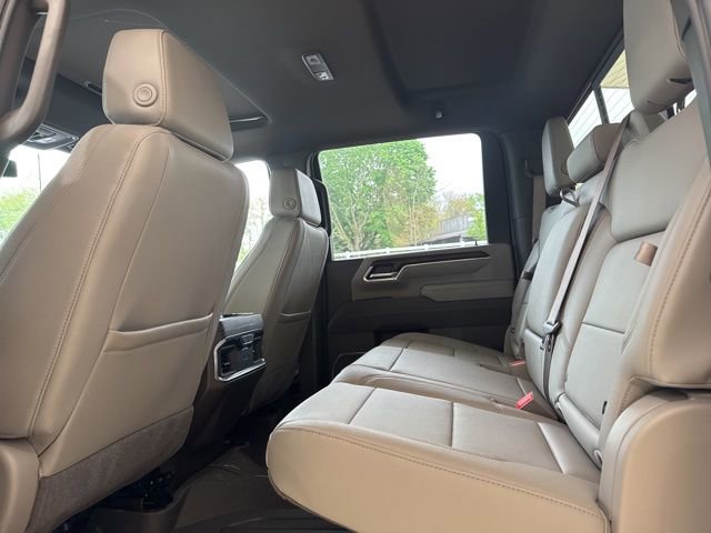 New 2026 GMC Sierra 2500 SLT w/ SLT Premium Package AWD/4WD image 12