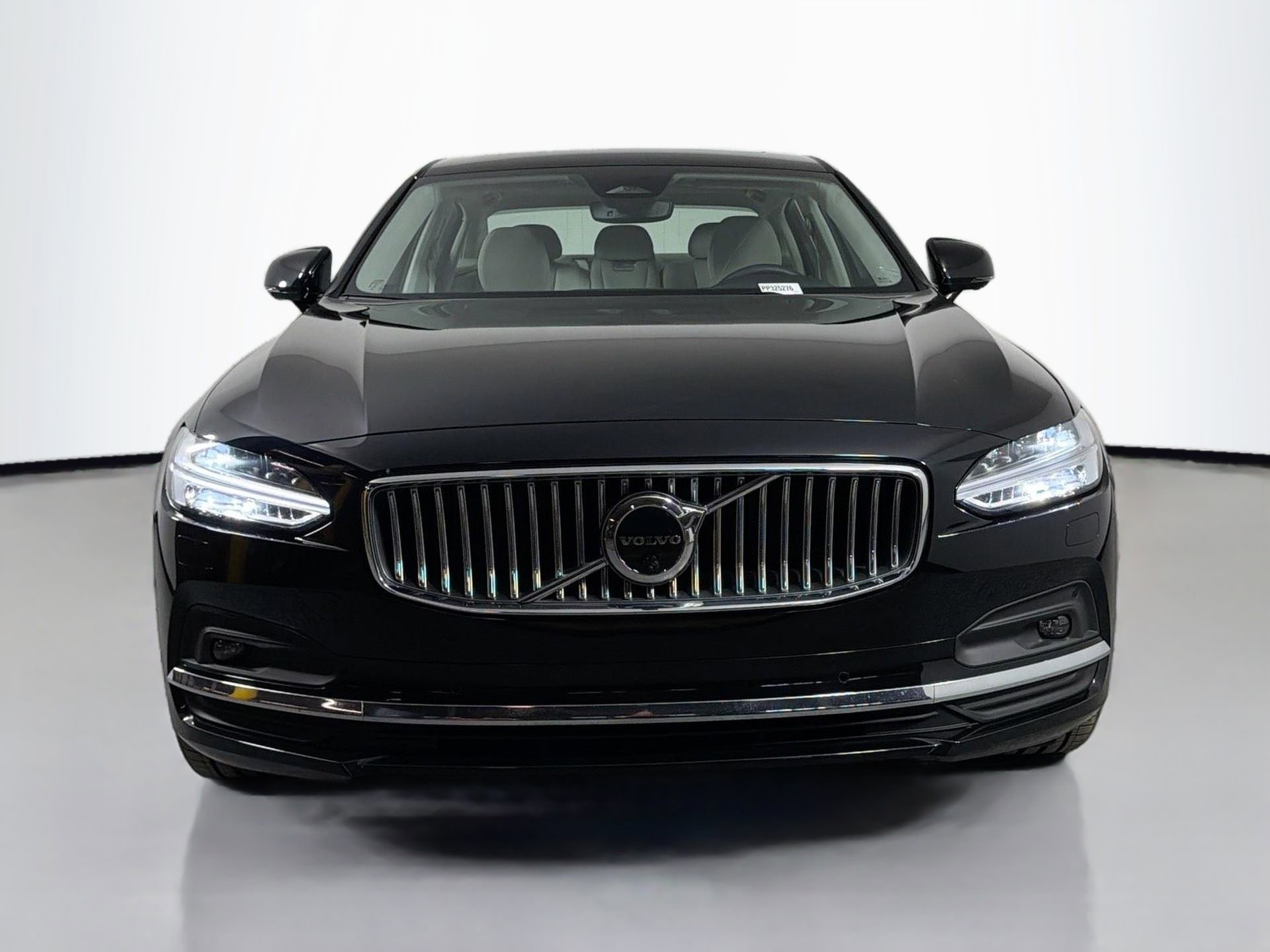 Certified 2023 Volvo S90 B6 Plus w/ Protection Package Premier image 2