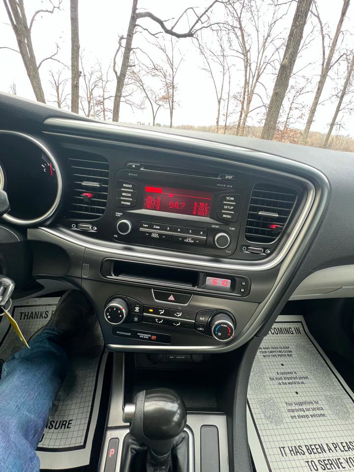 Used 2014 Kia Optima LX image 31