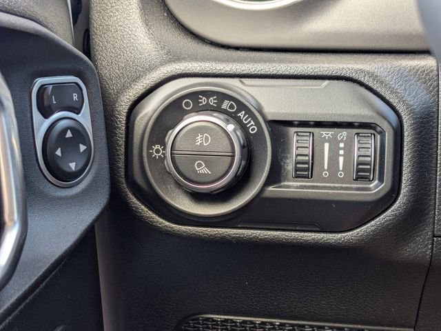 Used 2021 Jeep Gladiator Sport AWD/4WD image 31