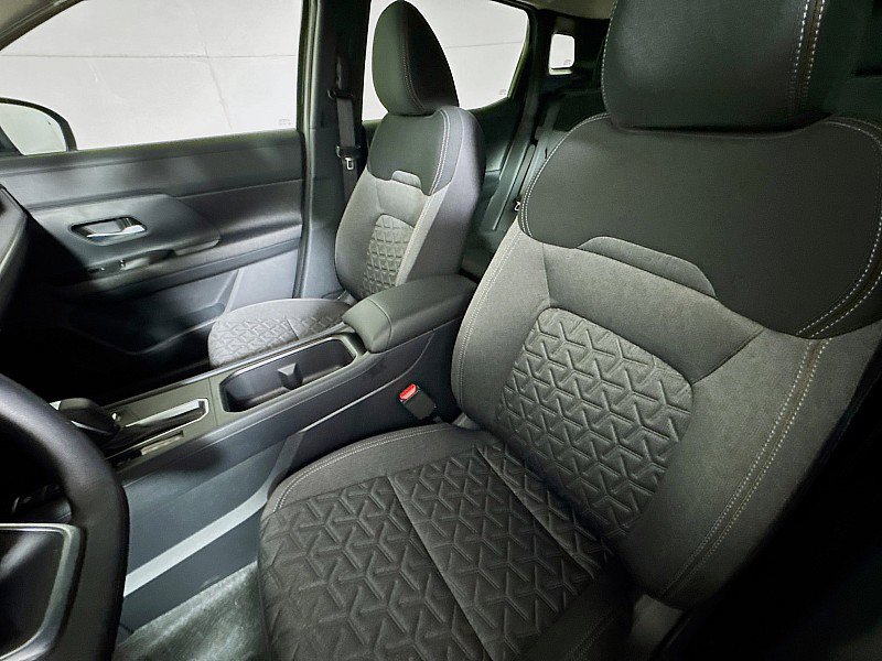 New 2026 Nissan Kicks SV w/ SV Premium Package image 11