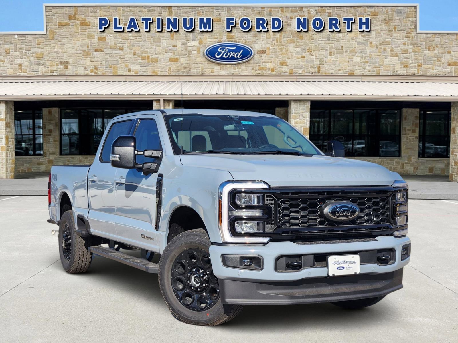New 2026 Ford F250 Lariat w/ Black Appearance Package