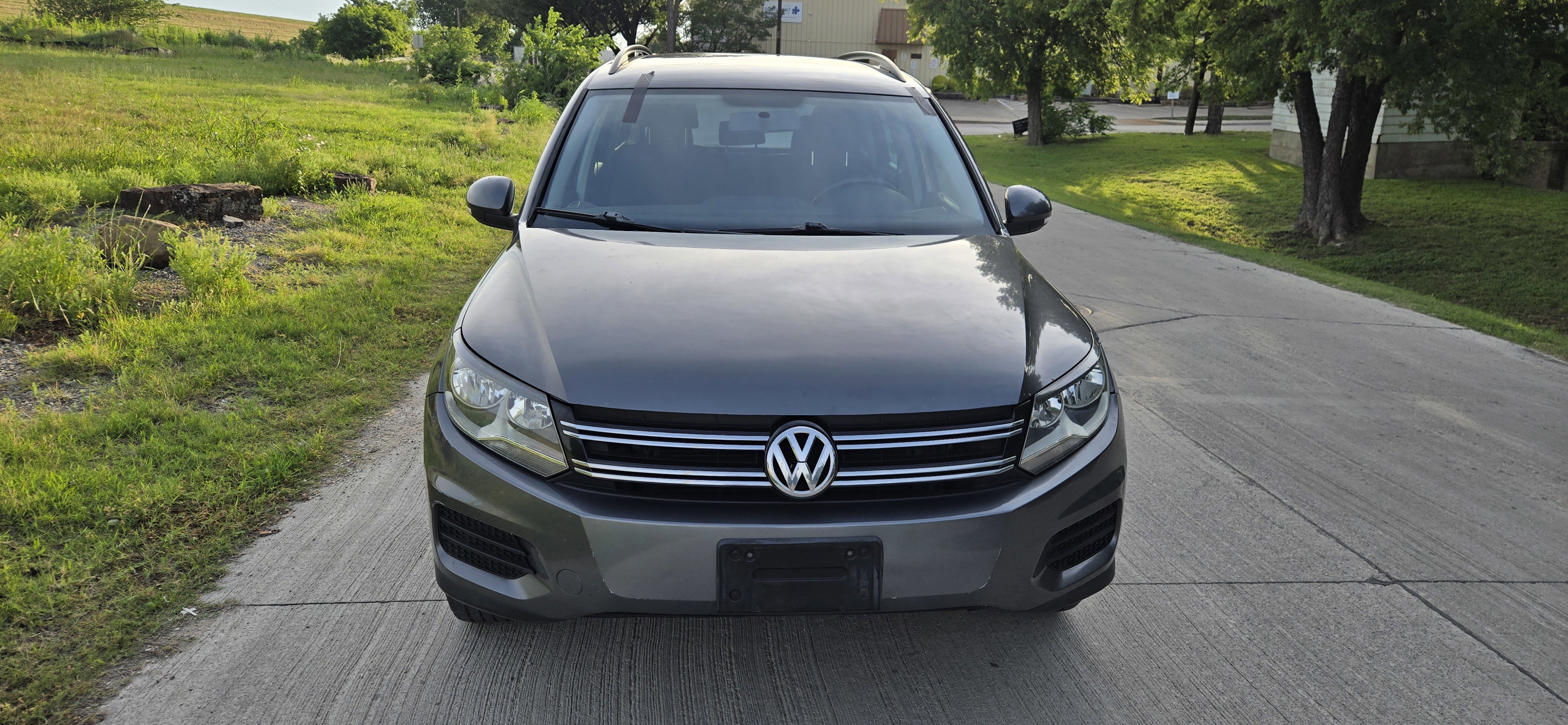 Used 2015 Volkswagen Tiguan S FWD image 13