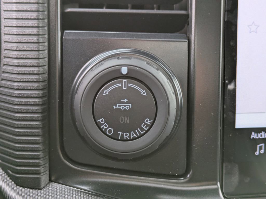 New 2025 Ford F150 Platinum w/ Equipment Group 702A High image 30