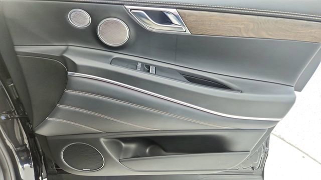Used 2024 Genesis GV80 3.5T Prestige Signature image 25