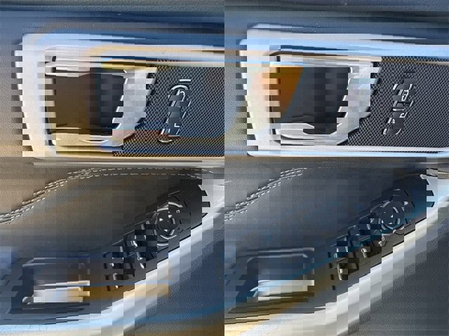 Used 2021 Ford Explorer XLT w/ Equipment Group 202A image 10