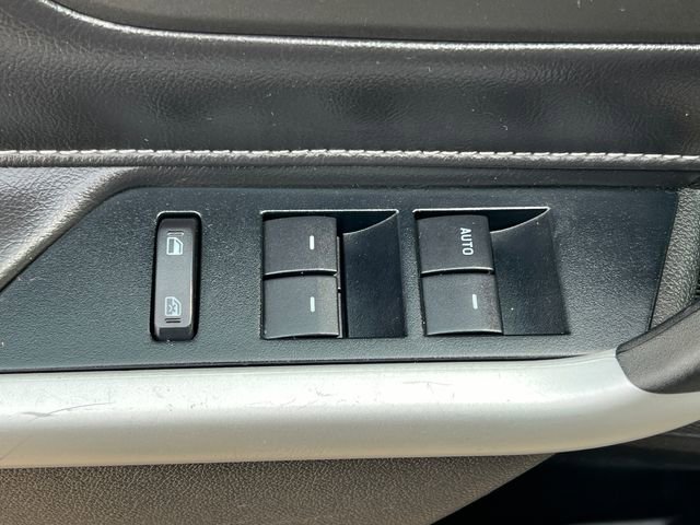 Used 2011 Ford Edge SE w/ 101A Rapid Spec Order Code image 14