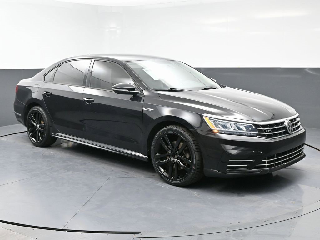 Used 2018 Volkswagen Passat 2.0T S image 3