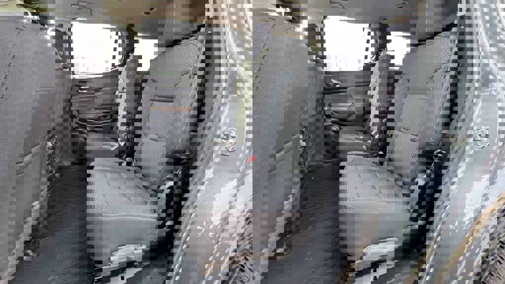 Used 2021 GMC Acadia SLE w/ Driver Convenience Package image 14