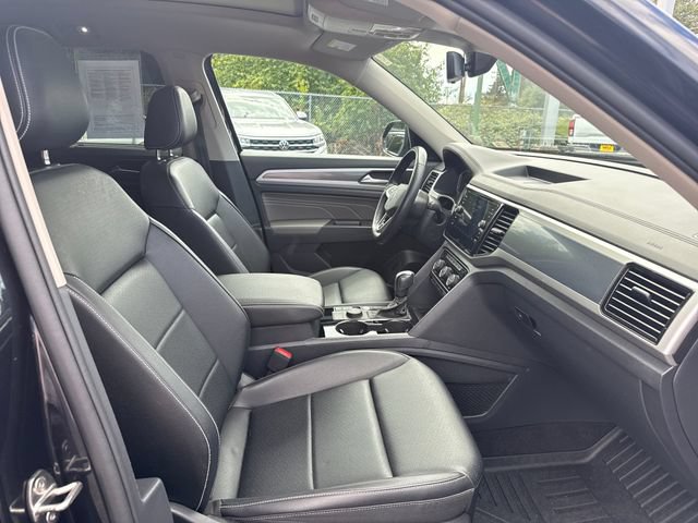 Used 2023 Volkswagen Atlas SEL R-Line AWD/4WD image 9