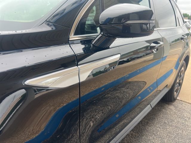 Used 2025 Kia Sorento S w/ Panoramic Sunroof Package FWD image 6