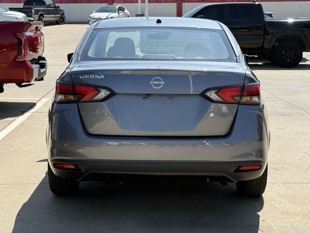 Used 2025 Nissan Versa S FWD image 5