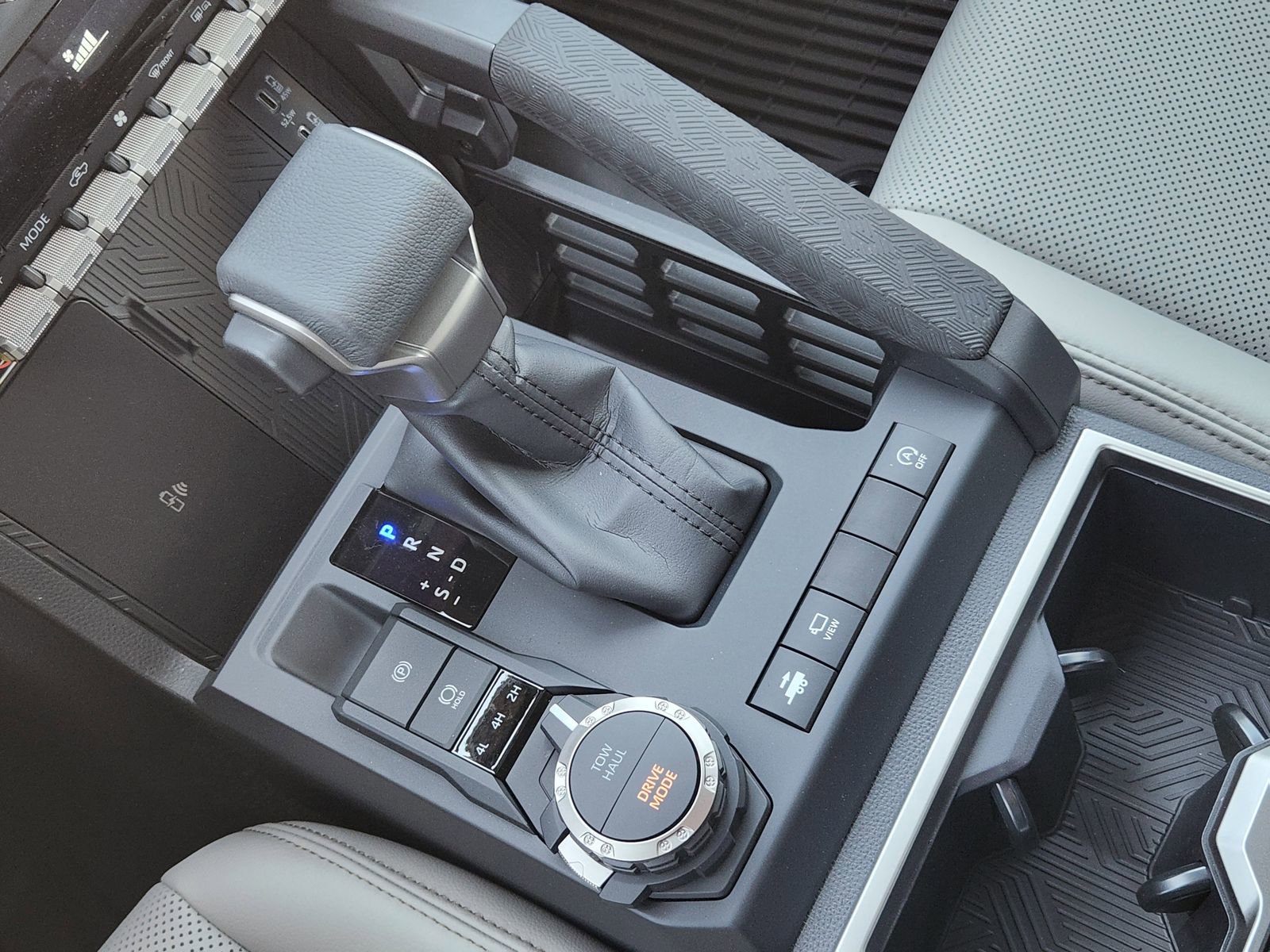 New 2026 Toyota Tacoma Limited image 19