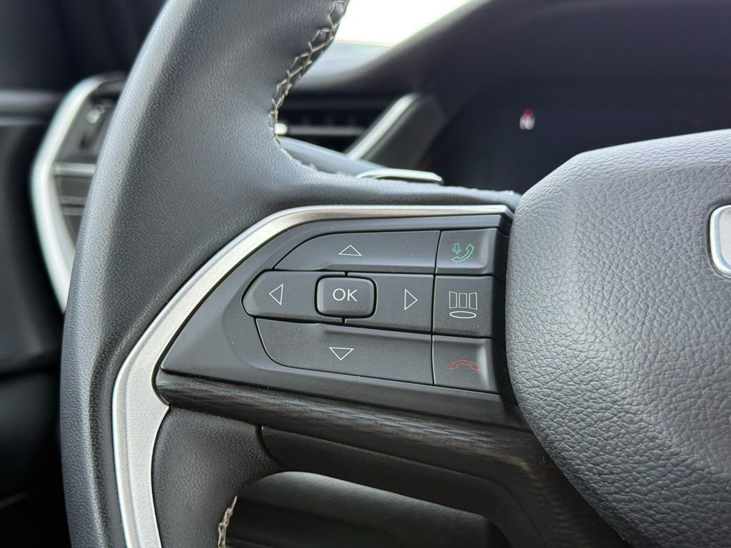 Used 2024 Jeep Grand Cherokee L Laredo image 21