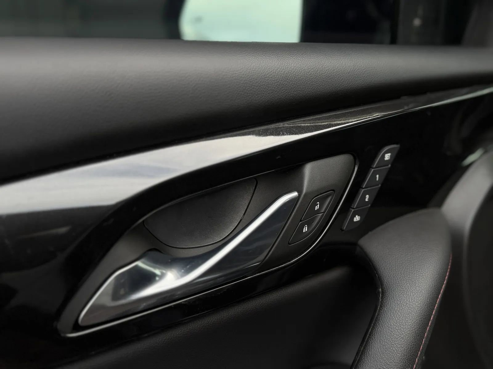 Used 2023 Chevrolet Blazer RS w/ Driver Confidence II Package image 26