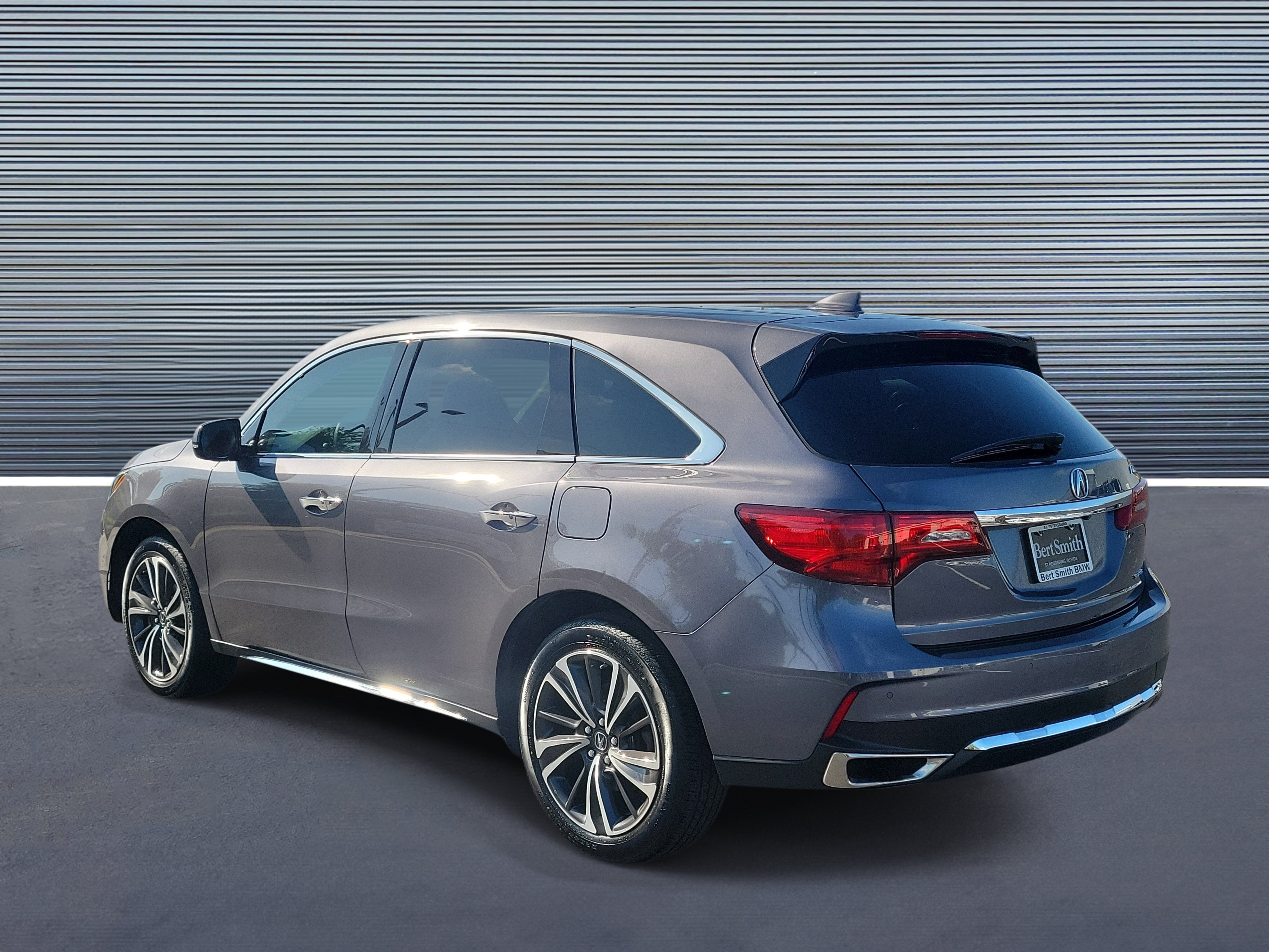 Used 2020 Acura MDX SH-AWD w/ Technology Package image 4