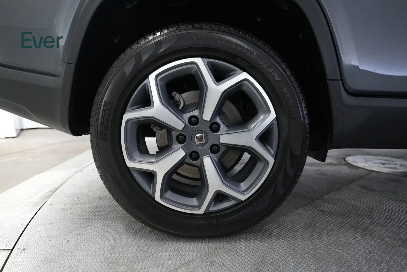 Used 2024 Rivian R1T Adventure Dual AWD/4WD image 21