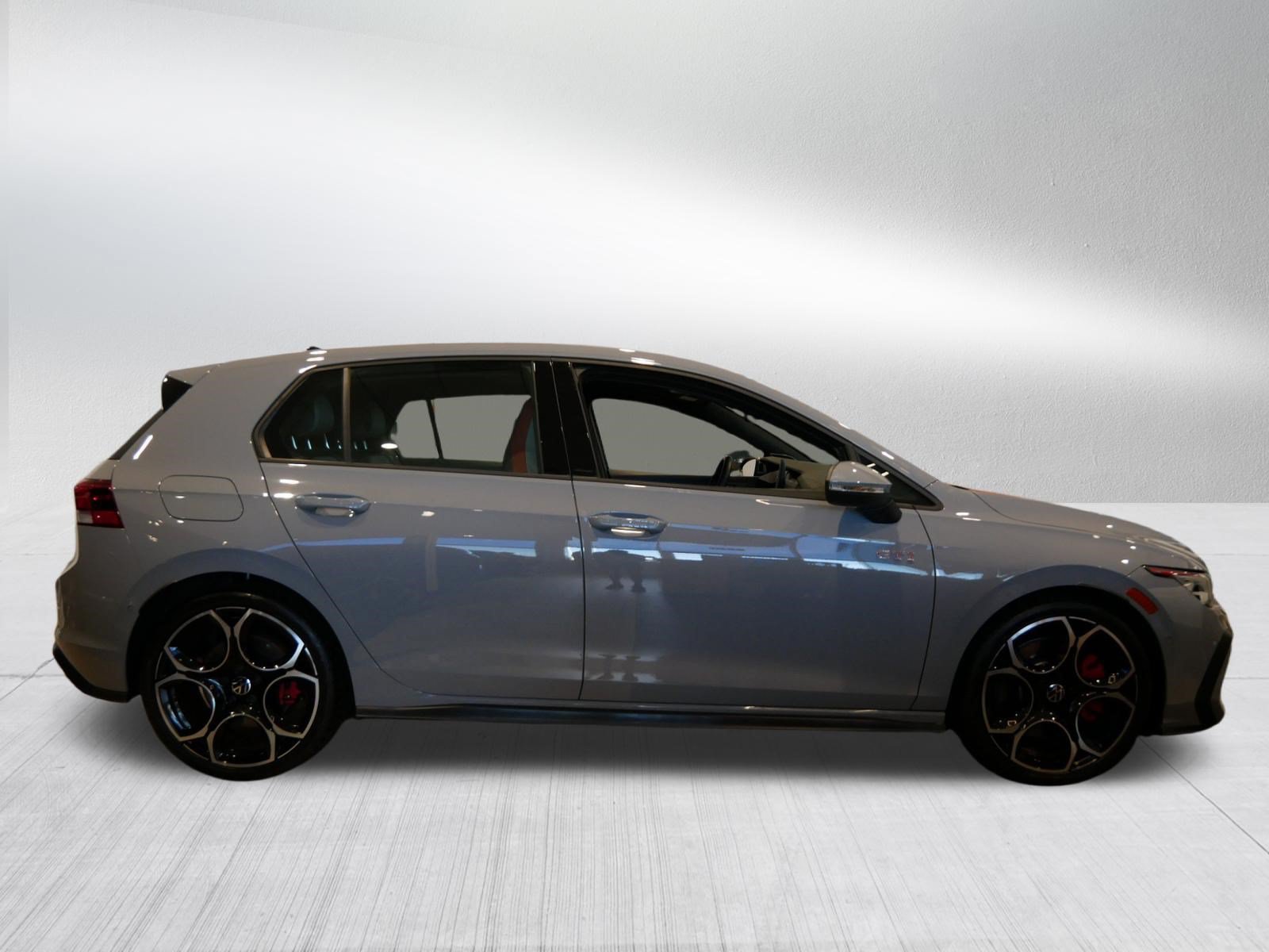 Certified 2025 Volkswagen GTI Autobahn FWD image 4