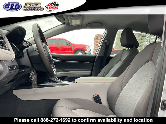 Used 2019 Toyota Camry LE FWD image 10