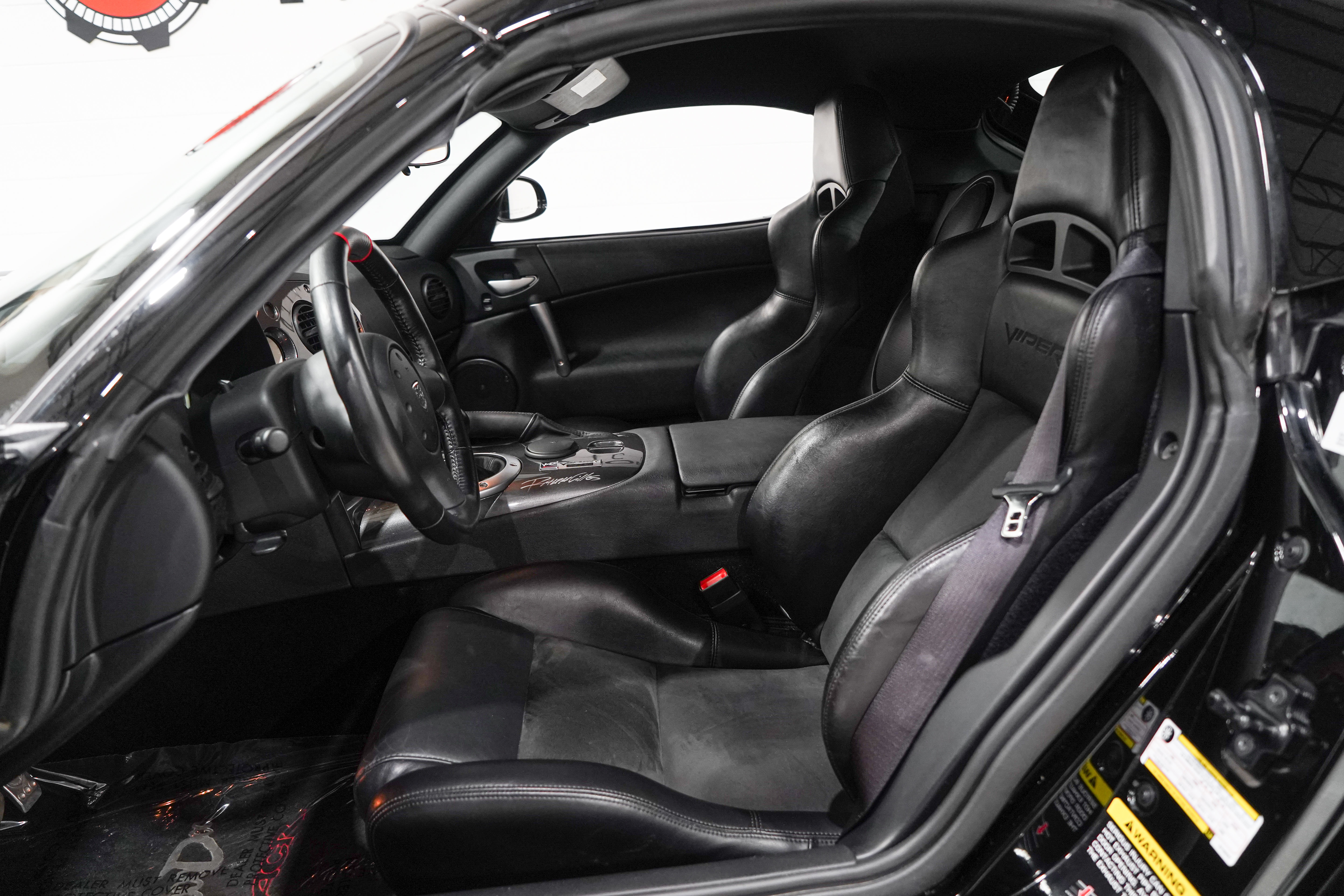 Used 2010 Dodge Viper ACR RWD image 8