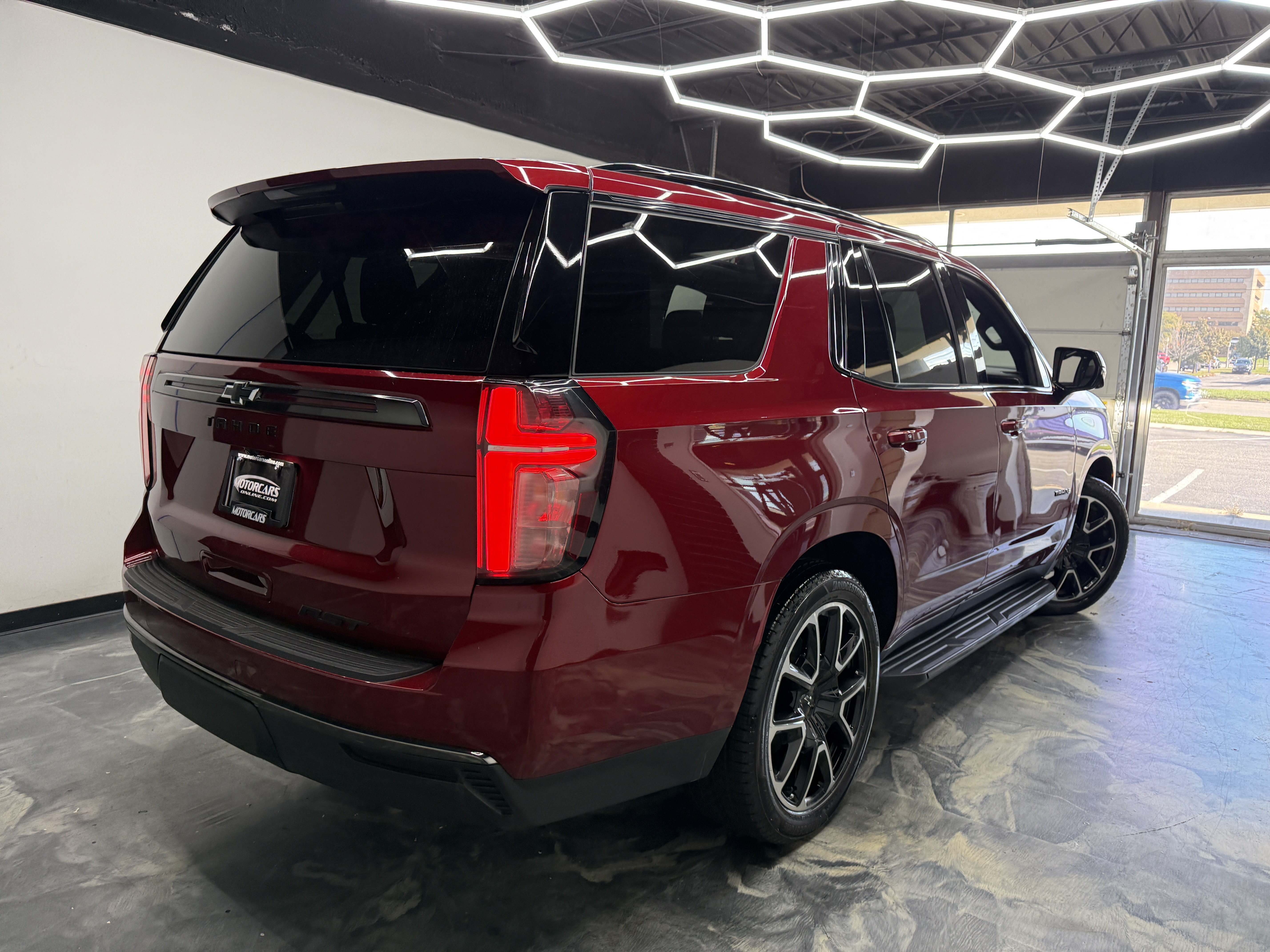 Used 2022 Chevrolet Tahoe RST w/ Luxury Package AWD/4WD image 5