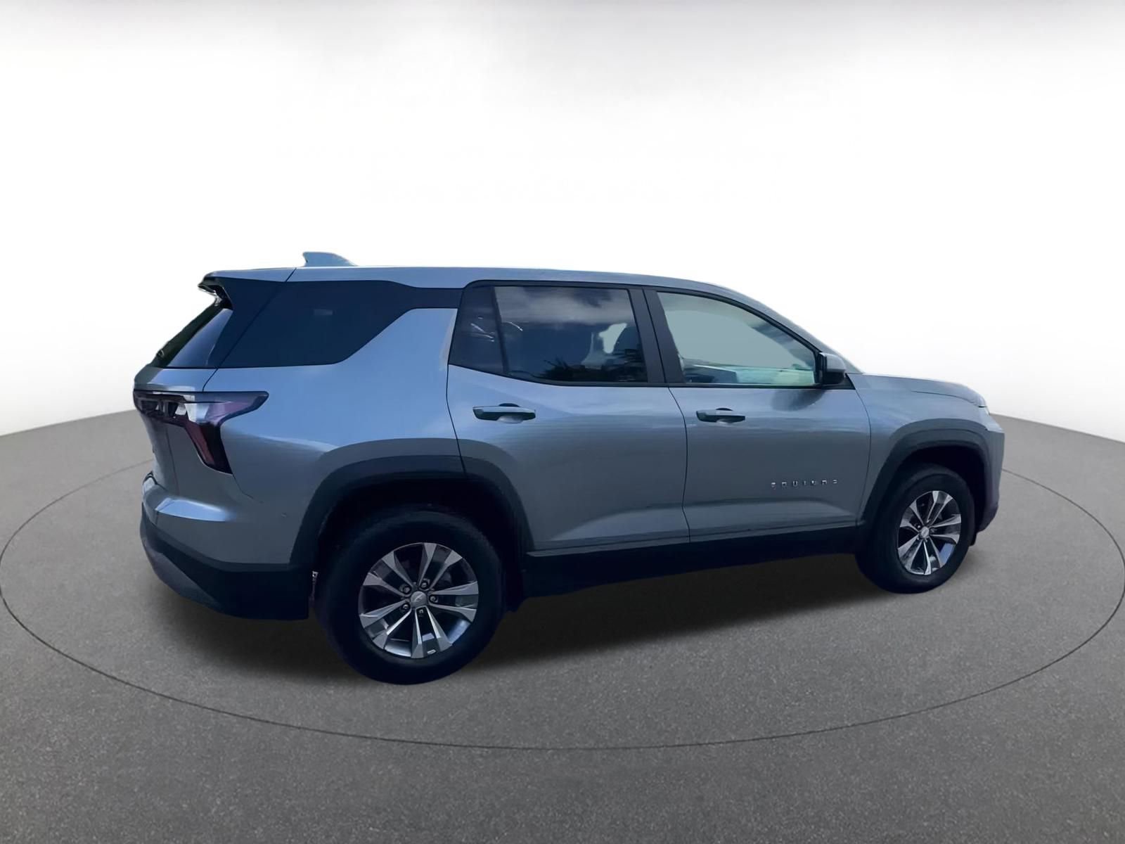 Used 2025 Chevrolet Equinox LT image 18