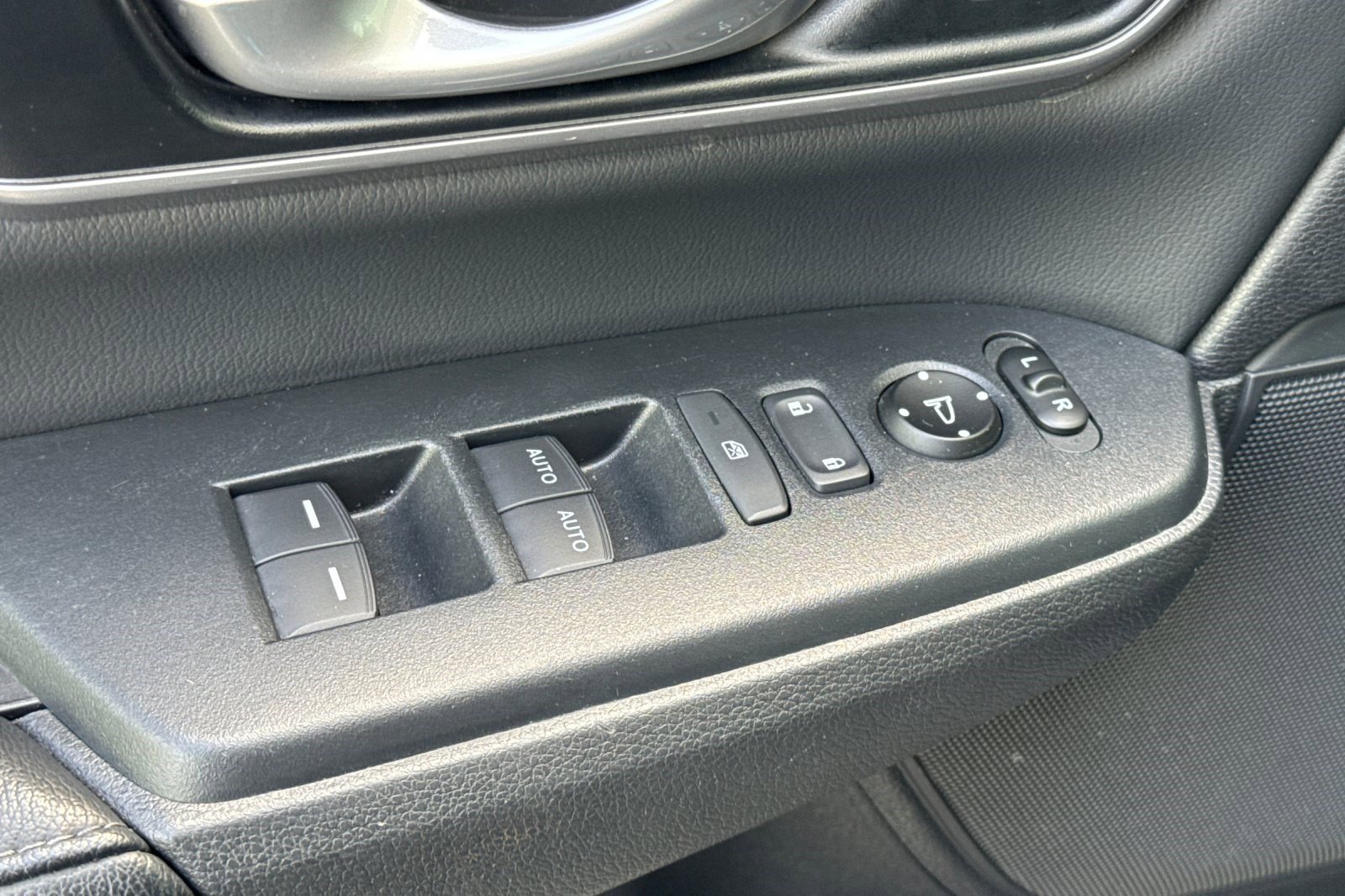 Used 2019 Honda CR-V EX-L image 13