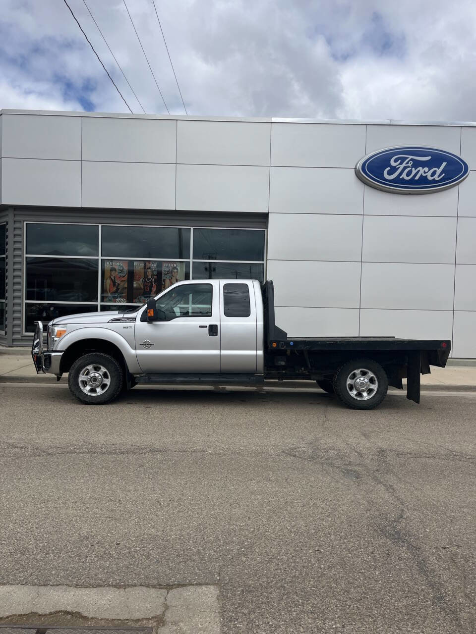 Used 2016 Ford F250 XLT w/ XLT Interior Package AWD/4WD image 11