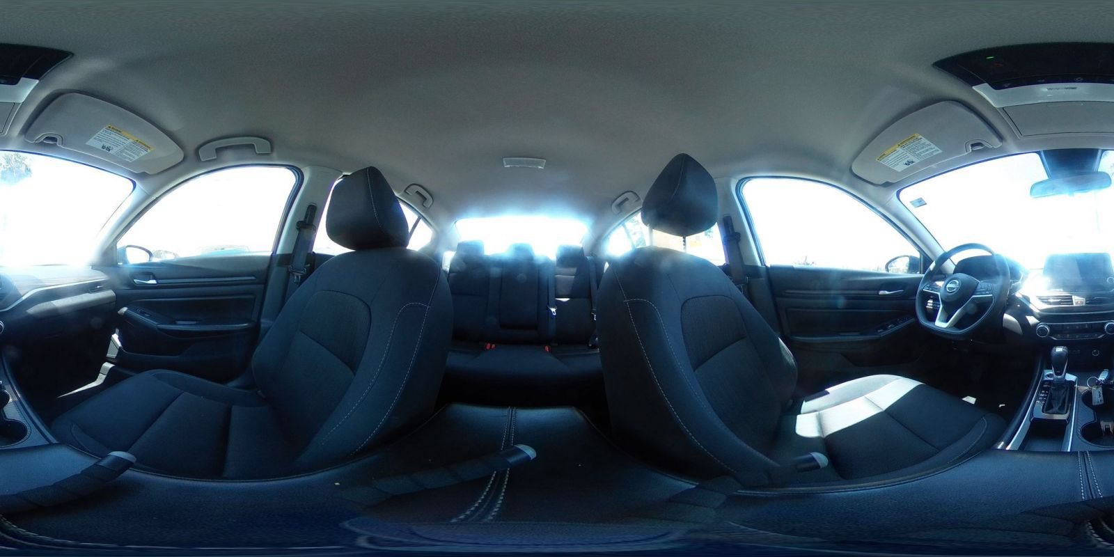 Used 2025 Nissan Altima 2.5 SV FWD image 41