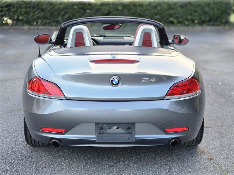 Used 2012 BMW Z4 sDrive35i image 10