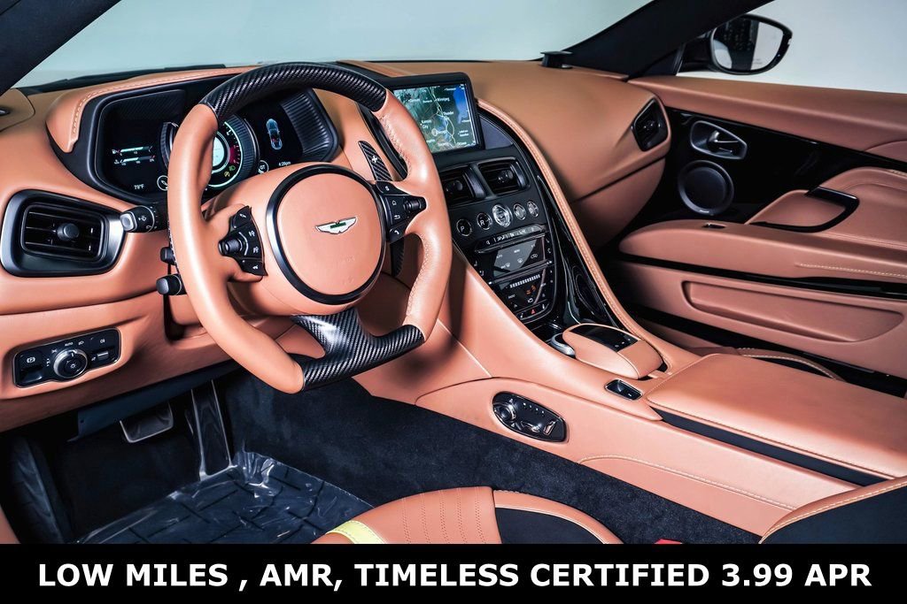 Used 2021 Aston Martin DB11 AMR image 23
