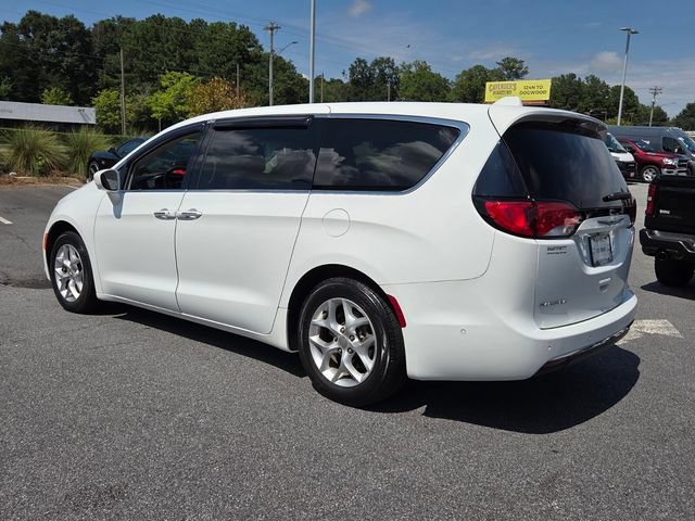 Used 2019 Chrysler Pacifica Touring Plus w/ Advanced Safetytec Group FWD image 6