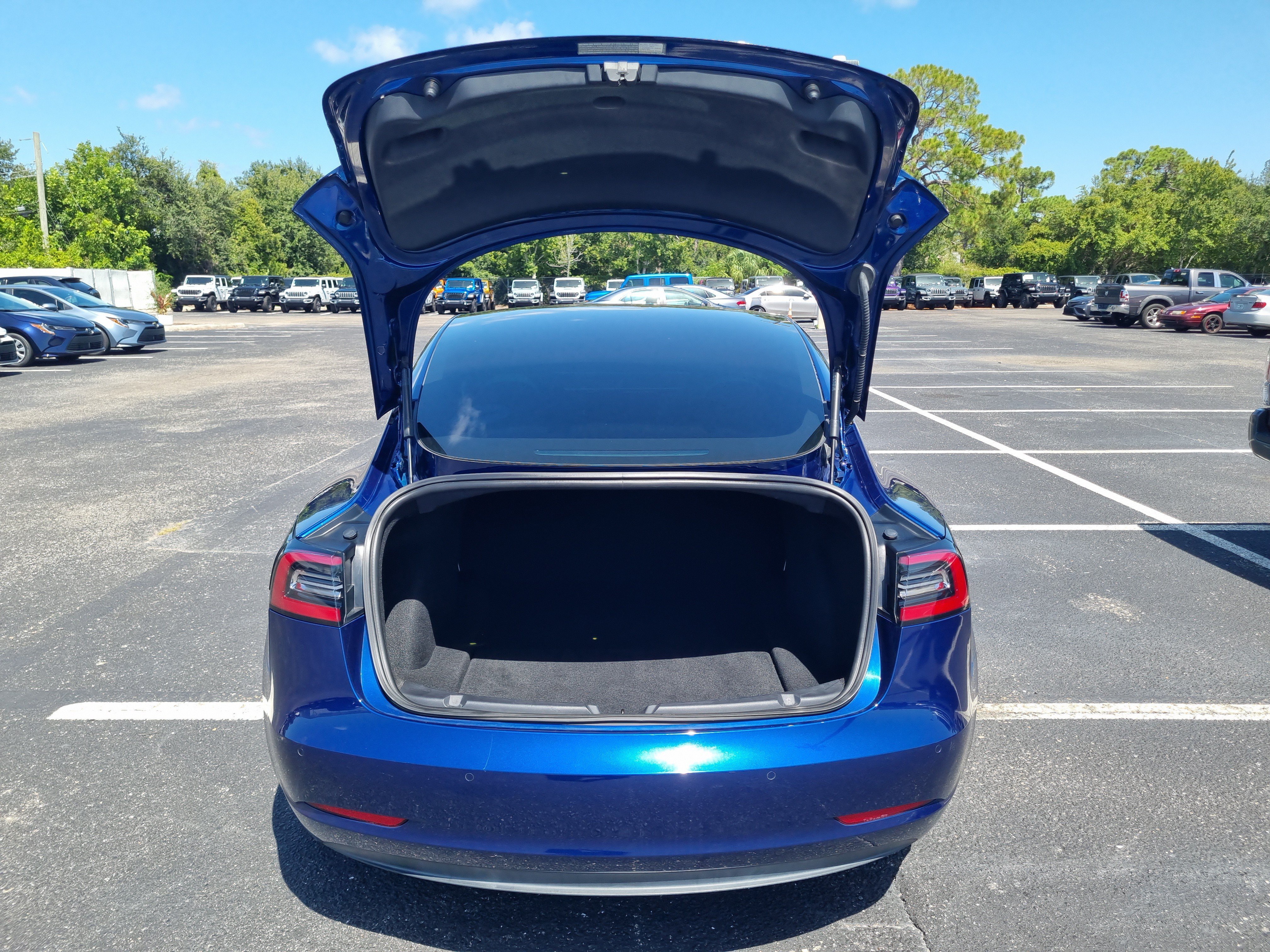 Used 2019 Tesla Model 3 Long Range AWD/4WD image 8