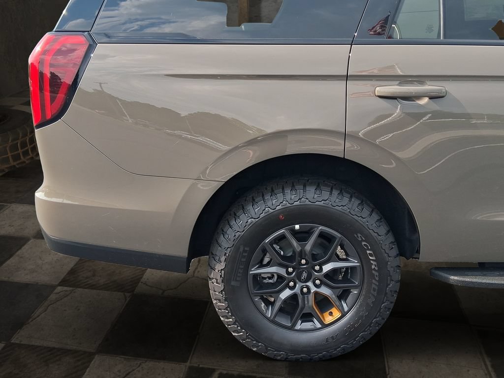 New 2027 Ford Expedition Tremor w/ Driver's Package AWD/4WD image 8