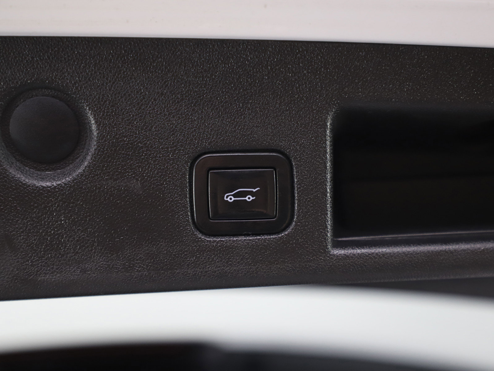 Used 2019 Chevrolet Equinox Premier image 17