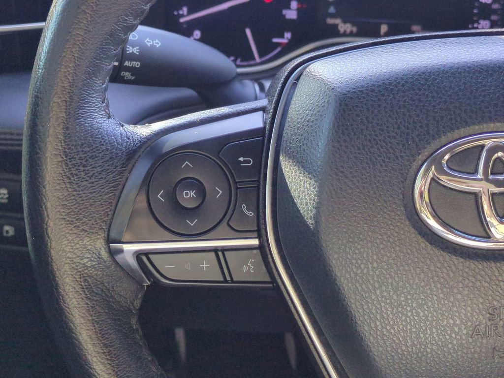 Certified 2022 Toyota Avalon XLE image 24