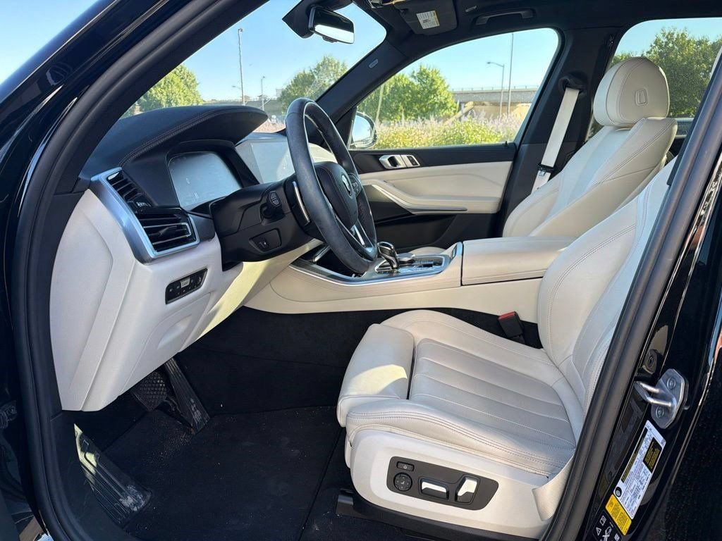 Used 2021 BMW X5 xDrive40i w/ Premium Package 2 AWD/4WD image 10