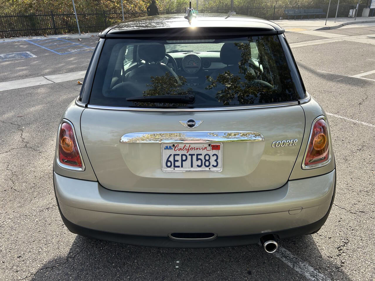 Used 2008 MINI Cooper Hardtop image 6