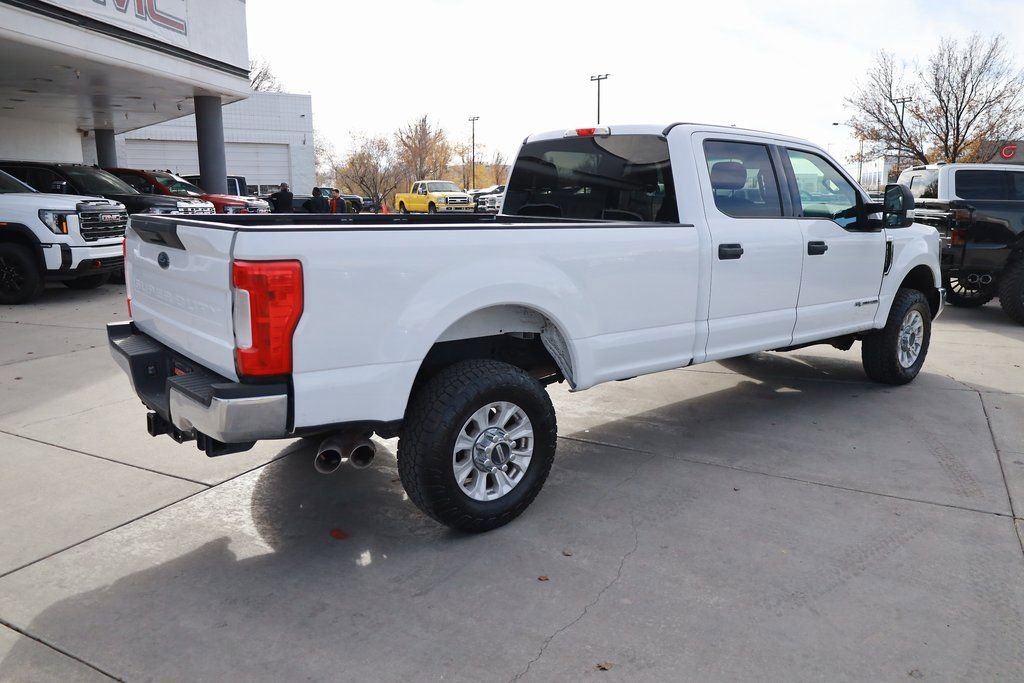 Used 2018 Ford F350 XLT image 6