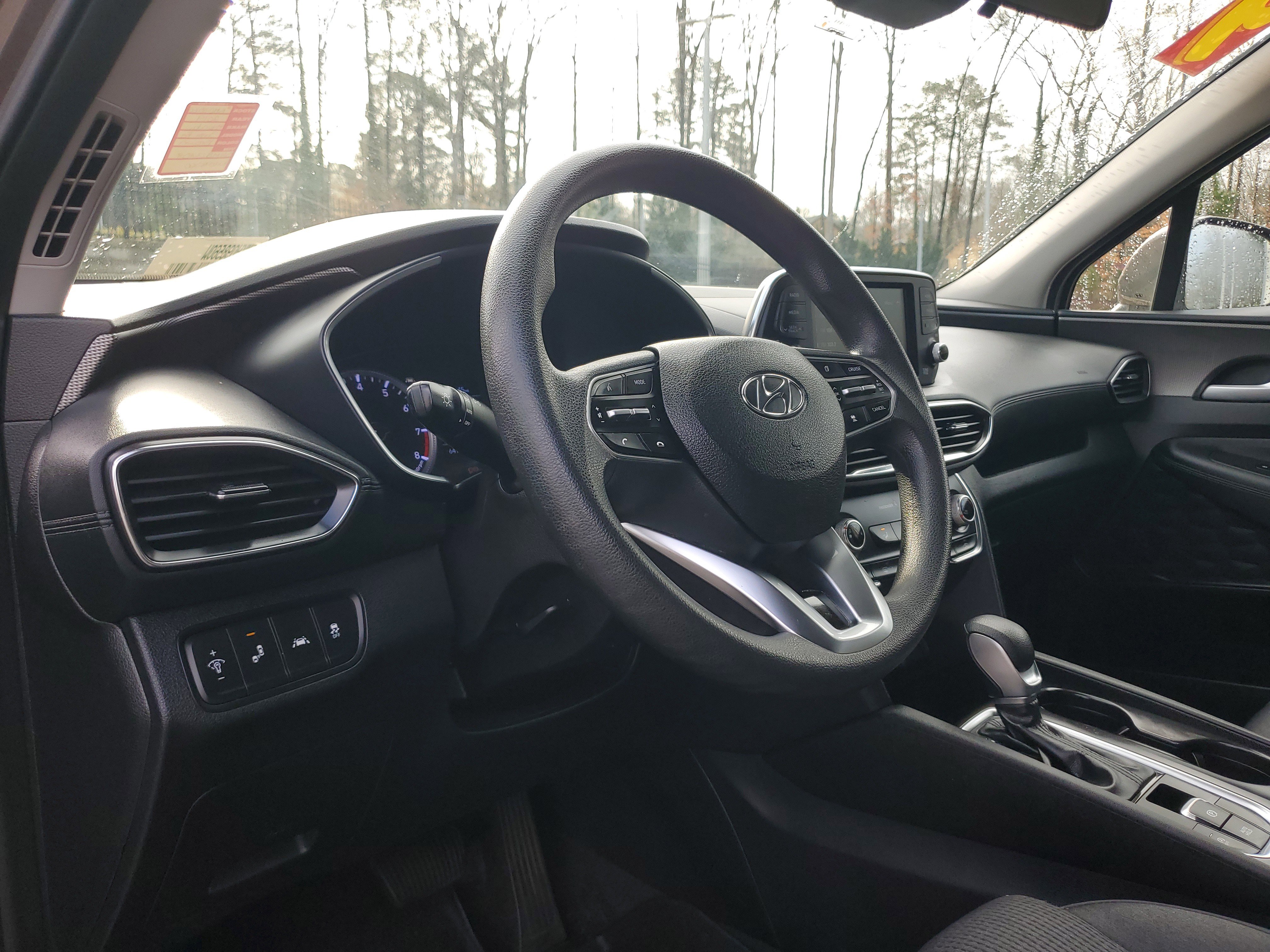 Used 2019 Hyundai Santa Fe SE image 15