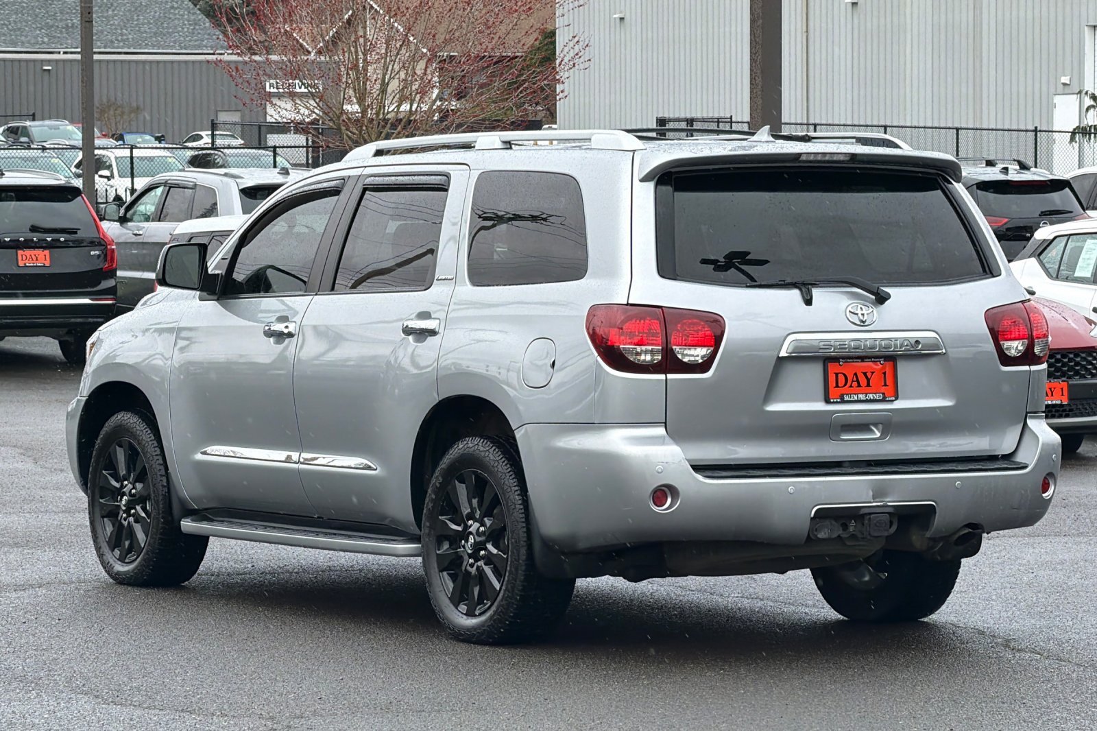 Used 2019 Toyota Sequoia Limited w/ Safety & Convenience Package AWD/4WD image 7